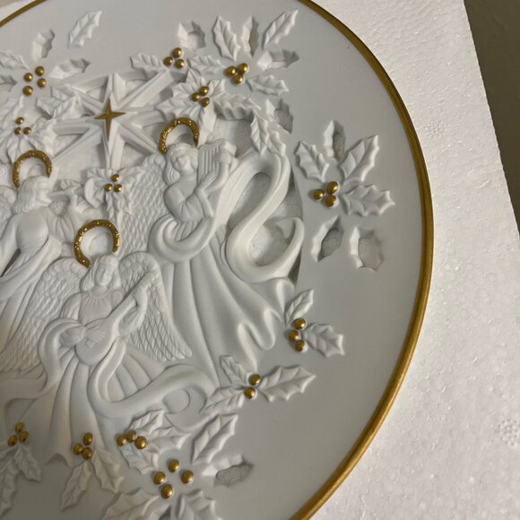 Lenox Collections - The Heralding Angels - Porcelain Plate with 24k Gold - Picture 6 of 10